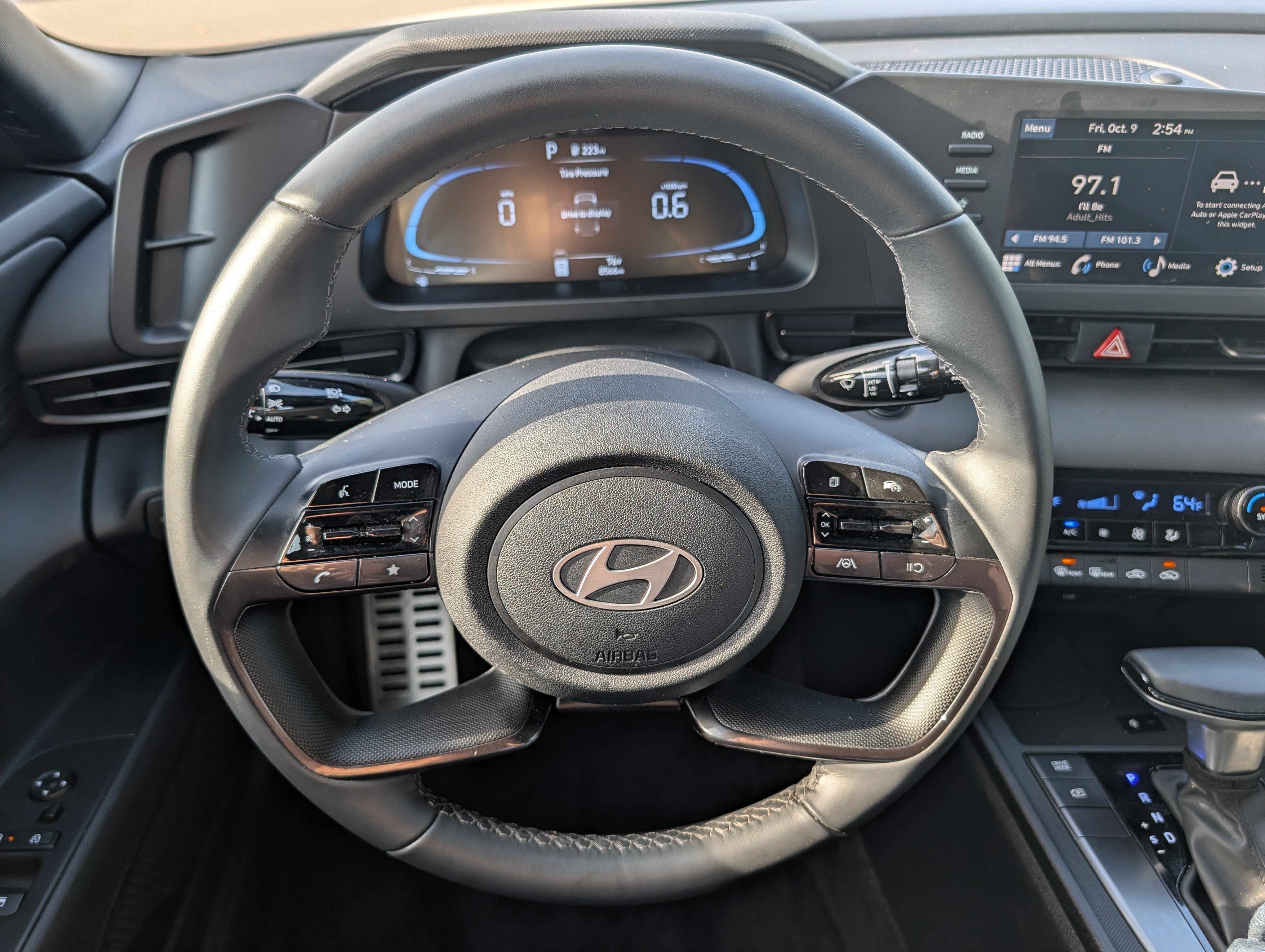 Certified 2025 Hyundai Elantra Sport FWD image 25