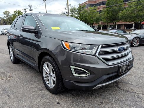 Used 2017 Ford Edge SEL w/ Equipment Group 201A image 5