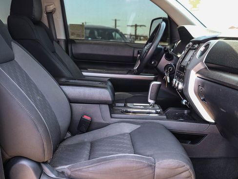 Used 2017 Toyota Tundra SR5 RWD image 16