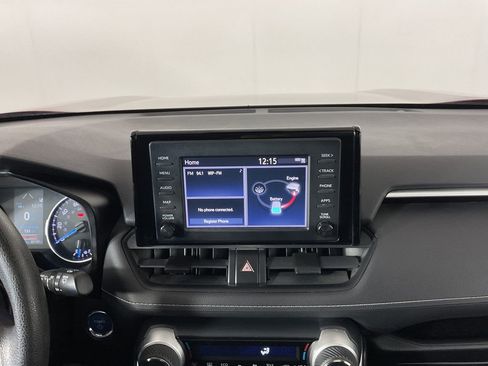 Used 2019 Toyota RAV4 XLE w/ Carpet Mat Package AWD/4WD image 13