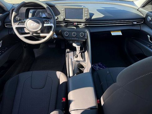 New 2026 Hyundai Elantra SE w/ Cargo Package image 6