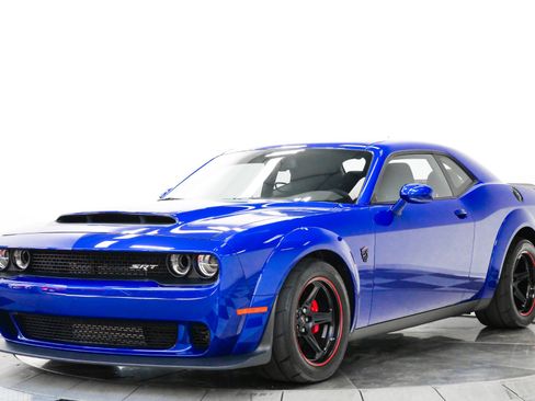 Used 2018 Dodge Challenger SRT Demon RWD image 5