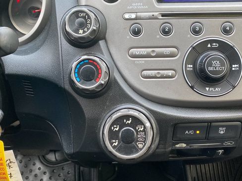 Used 2010 Honda Fit image 18