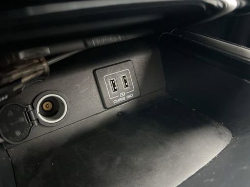 Used 2018 Nissan Pathfinder SV image 20