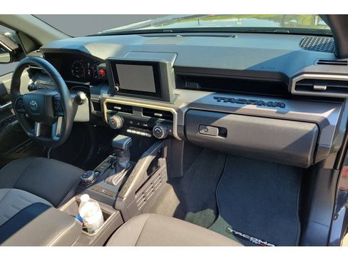 Used 2024 Toyota Tacoma TRD Off-Road AWD/4WD image 21