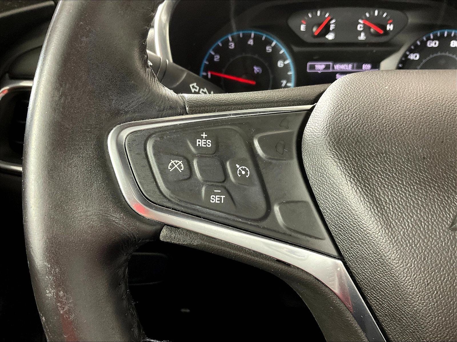 Used 2018 Chevrolet Equinox LT FWD image 11