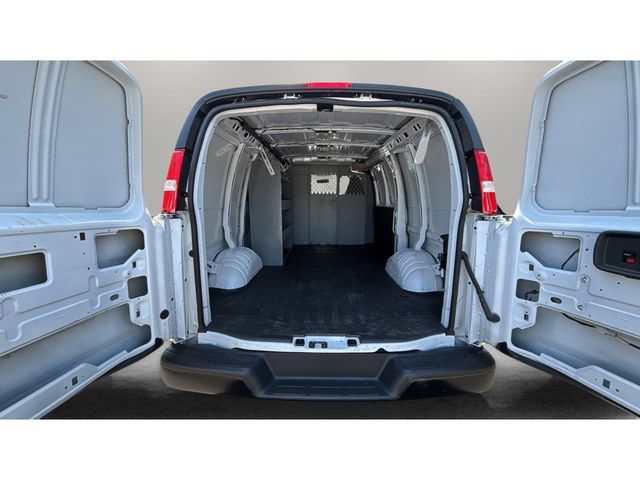 Used 2025 Chevrolet Express 2500 w/ Driver Convenience Package RWD image 31