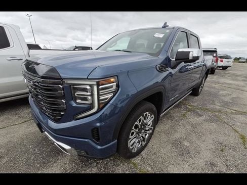 Used 2025 GMC Sierra 1500 Denali Ultimate AWD/4WD image 12