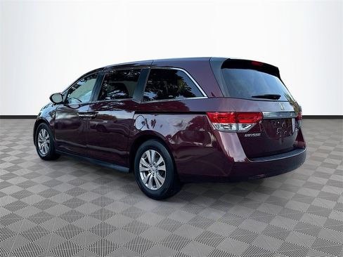 Used 2017 Honda Odyssey SE image 8