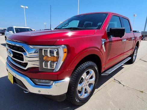 Used 2021 Ford F150 XLT w/ Equipment Group 302A High AWD/4WD image 4
