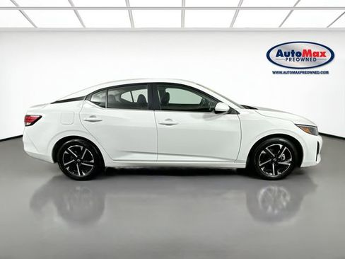 Used 2024 Nissan Sentra SV image 9