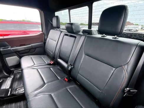 Used 2022 Ford F150 Lariat image 19