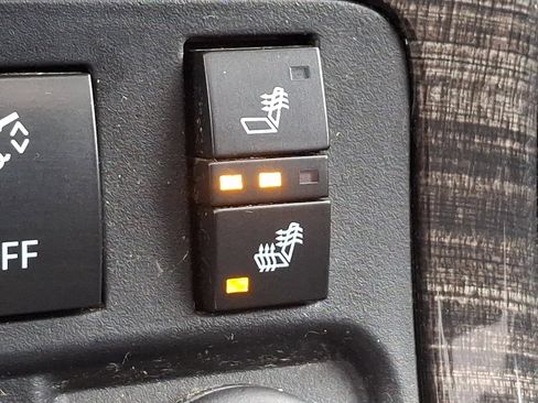 Used 2017 GMC Acadia Limited SLT image 26