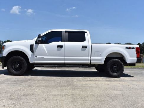 Used 2022 Ford F250 XL w/ Power Equipment Group AWD/4WD image 7