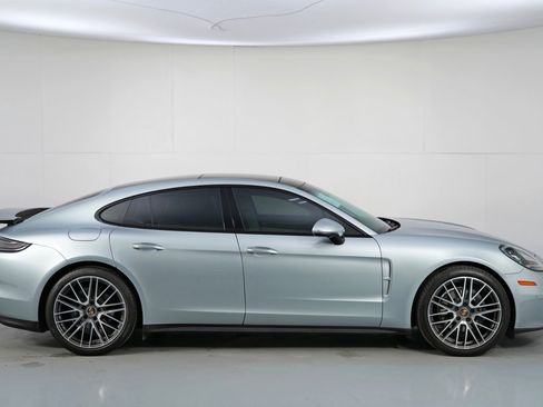 Used 2023 Porsche Panamera Platinum Edition image 56