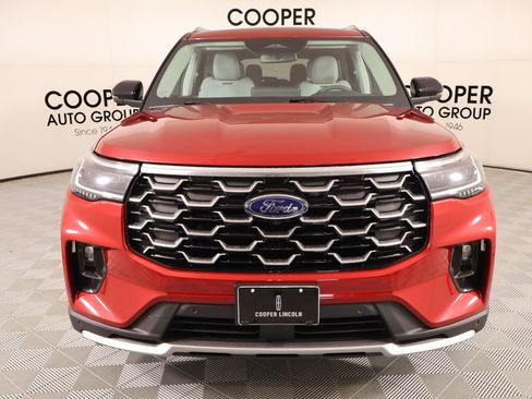 Used 2025 Ford Explorer Platinum w/ Ultimate Package AWD/4WD image 10