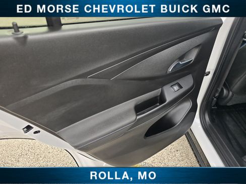 Certified 2024 Buick Envista Sport Touring FWD image 17