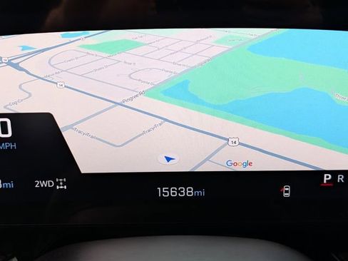 Used 2025 Chevrolet Suburban Premier image 23