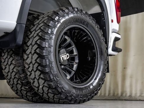 Used 2022 Chevrolet Silverado 3500 LTZ w/ LTZ Convenience Package image 83