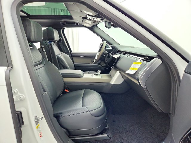 New 2026 Land Rover Range Rover SV AWD/4WD image 14