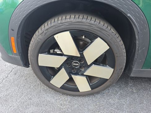 Used 2025 MINI Cooper Countryman S w/ Comfort Package Max image 10