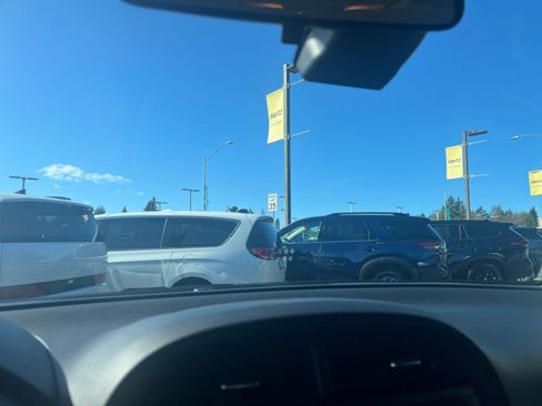 Used 2025 Kia Soul LX w/ LX Technology Package image 17