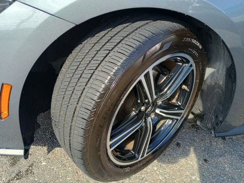 Used 2024 Ford Mustang Premium image 9