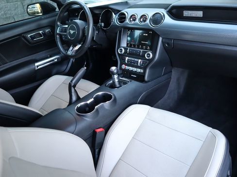 Used 2017 Ford Mustang GT Premium w/ GT Performance Package image 17