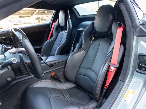 Used 2024 Chevrolet Corvette Z06 w/ Stealth Interior Trim Package image 5