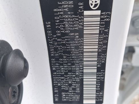 Used 2024 Toyota Corolla LE image 12