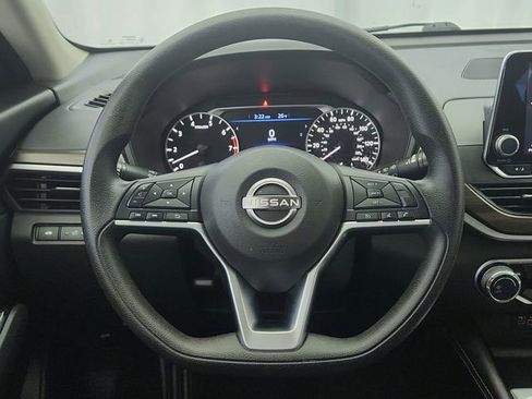 Used 2023 Nissan Altima 2.5 SV image 11