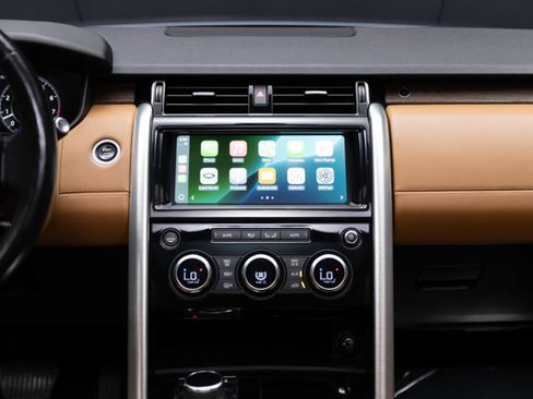 Used 2018 Land Rover Discovery HSE Luxury AWD/4WD image 8