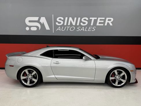 Used 2010 Chevrolet Camaro SS RWD image 34