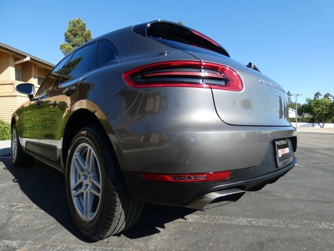 Used 2018 Porsche Macan Sport Edition image 12