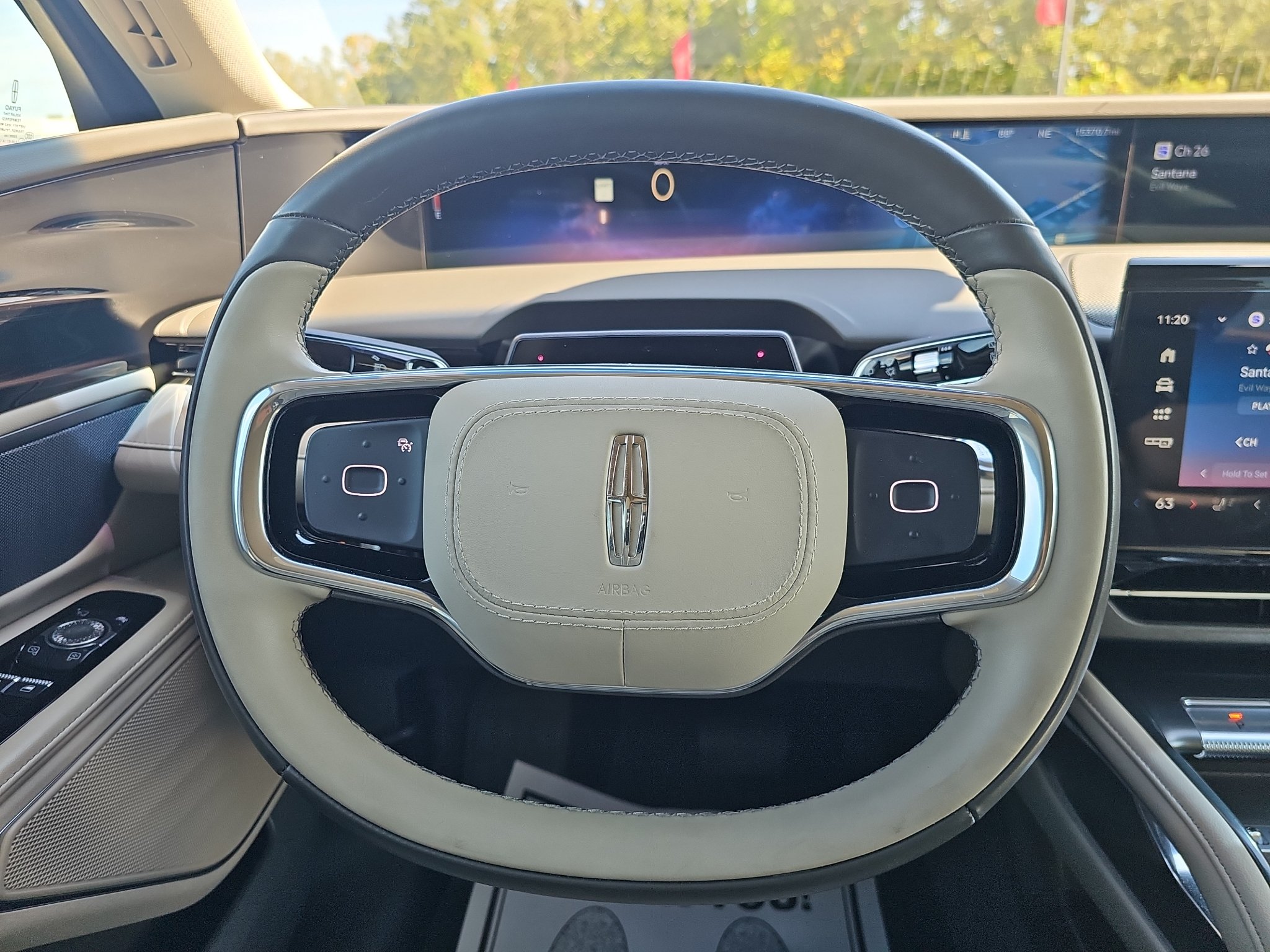 Used 2024 Lincoln Nautilus Premier AWD/4WD image 14