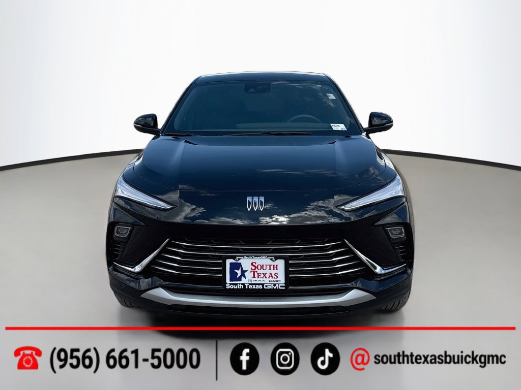 Used 2025 Buick Envista Preferred w/ Convenience II Package FWD image 2