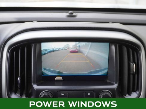 Used 2022 Chevrolet Colorado LT w/ Fleet Safety Package image 15