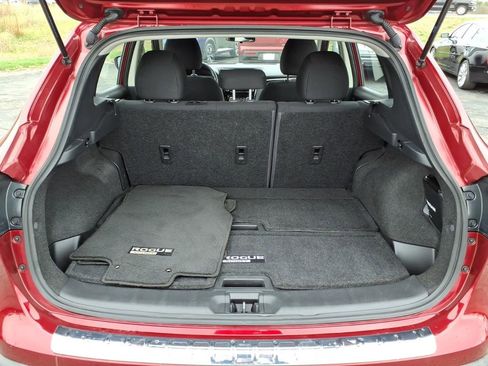 Used 2021 Nissan Rogue Sport SV AWD/4WD image 11