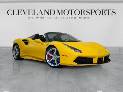 Used 2018 Ferrari 488 Spider RWD image 1