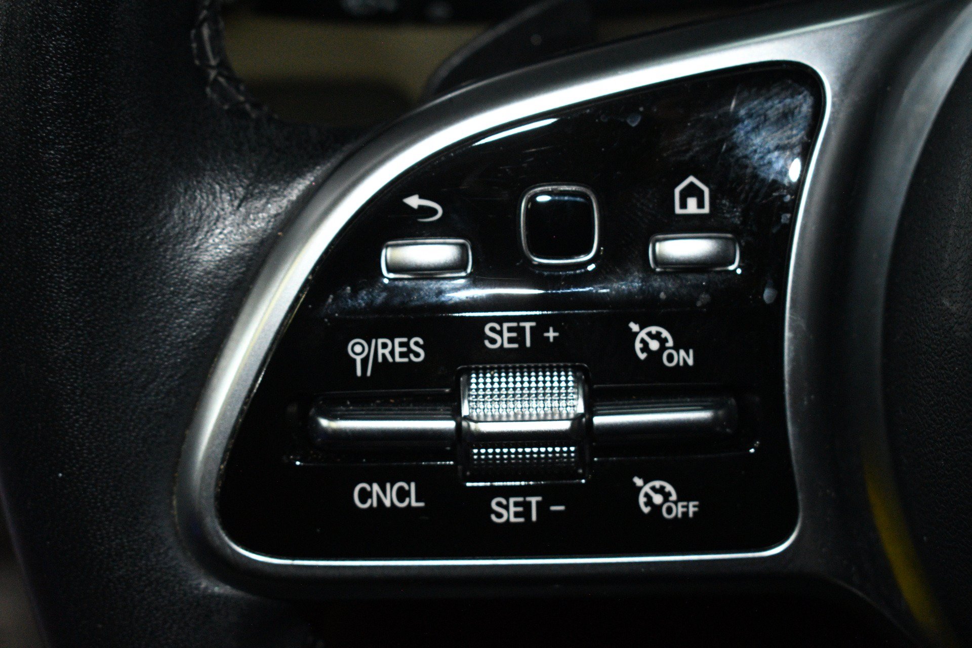 Used 2022 Mercedes-Benz GLC 300 image 27