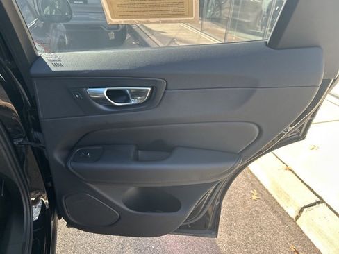Certified 2025 Volvo XC60 B5 Plus image 12
