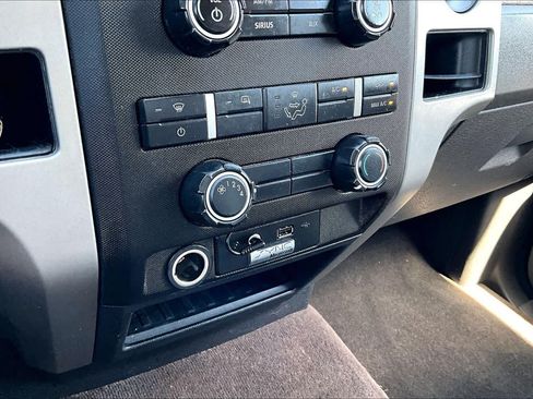 Used 2010 Ford F150 XLT RWD image 28