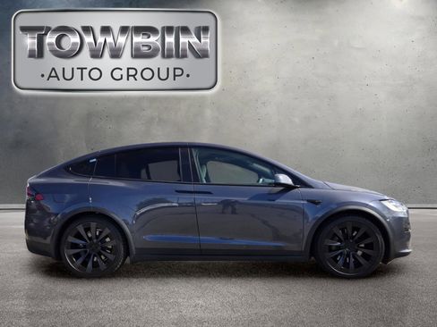Used 2022 Tesla Model X Plaid AWD/4WD image 3