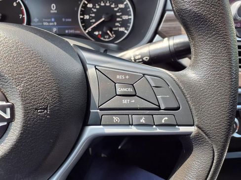 Certified 2025 Nissan Altima 2.5 SV FWD image 14