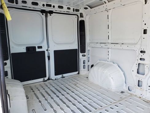 Used 2025 RAM ProMaster 2500 w/ Convenience Group FWD image 22