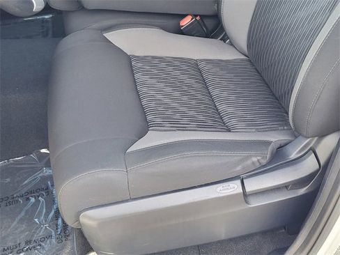 Used 2016 Toyota Tundra SR5 image 24