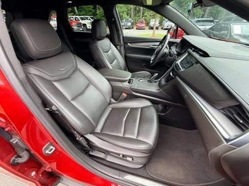 Used 2022 Cadillac XT5 Luxury AWD/4WD image 29