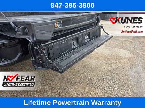 Used 2024 GMC Sierra 2500 AT4X image 17