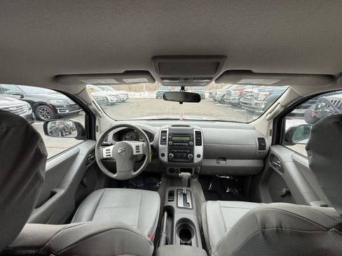 Used 2016 Nissan Frontier S image 14