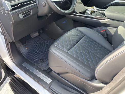 Used 2025 Cadillac Escalade IQ Sport 1 image 28